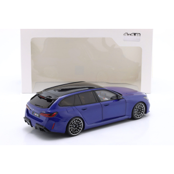 BMW M5 Touring (G99) 2025 Marina Bay blue - skala 1:18 - Solido